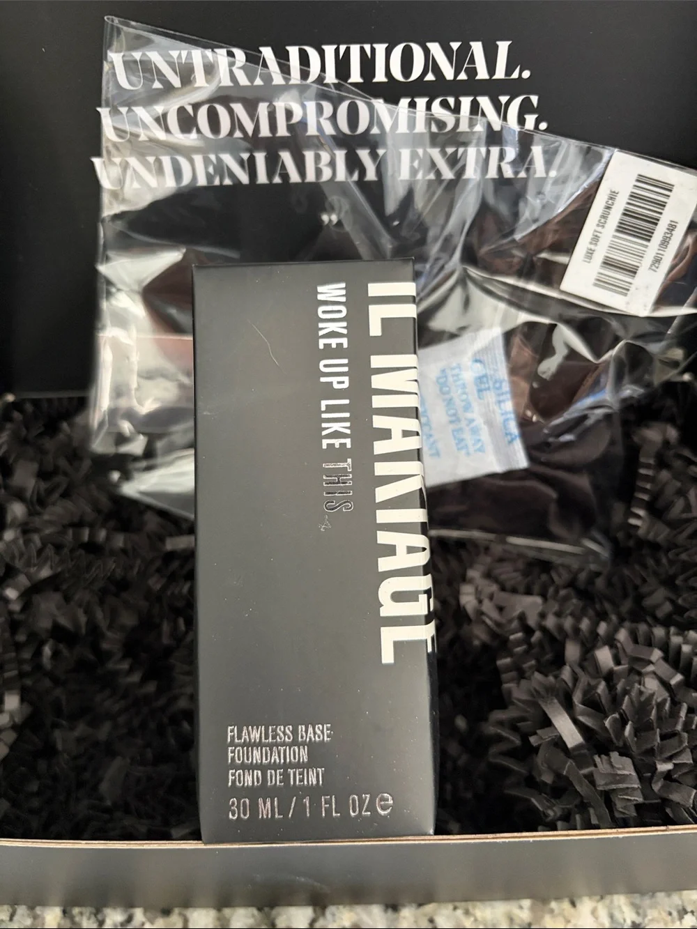 IL MAKIAGE Black Matte Bottle - Sleek Black Packaging SL 60
